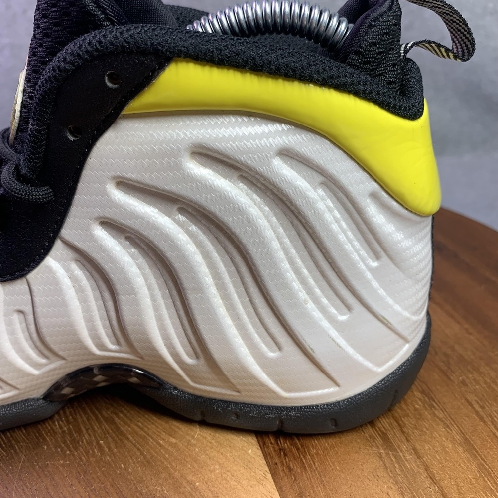 Nike Little Posite One Motorsport Foamposite Size 4Y Athletic Shoes DJ5797-100 - Picture 10 of 16